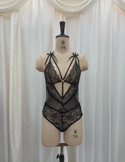 Seamless V-Neck Bodysuit - Sleek Fit & All-Day Comfort | BelleNisa