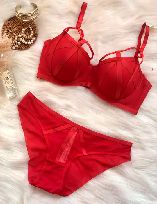 Sexy Red Binding Gather Bra Set – Large Size Lingerie for Women | BelleNis