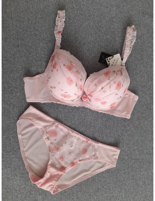 Fancy Net Floral Bra Panty Set – Padded Lingerie with Bridal Elegance